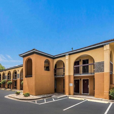 Econo Lodge Gainesville Extérieur photo