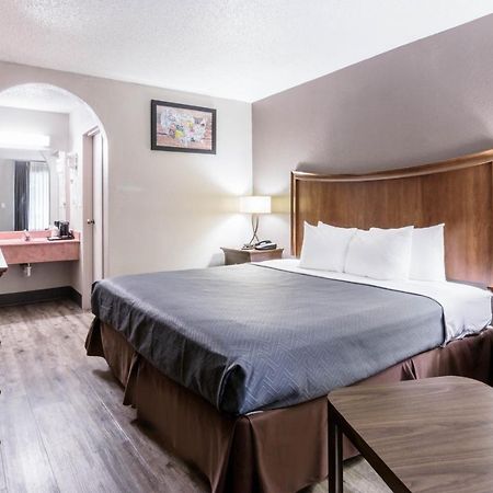 Econo Lodge Gainesville Extérieur photo