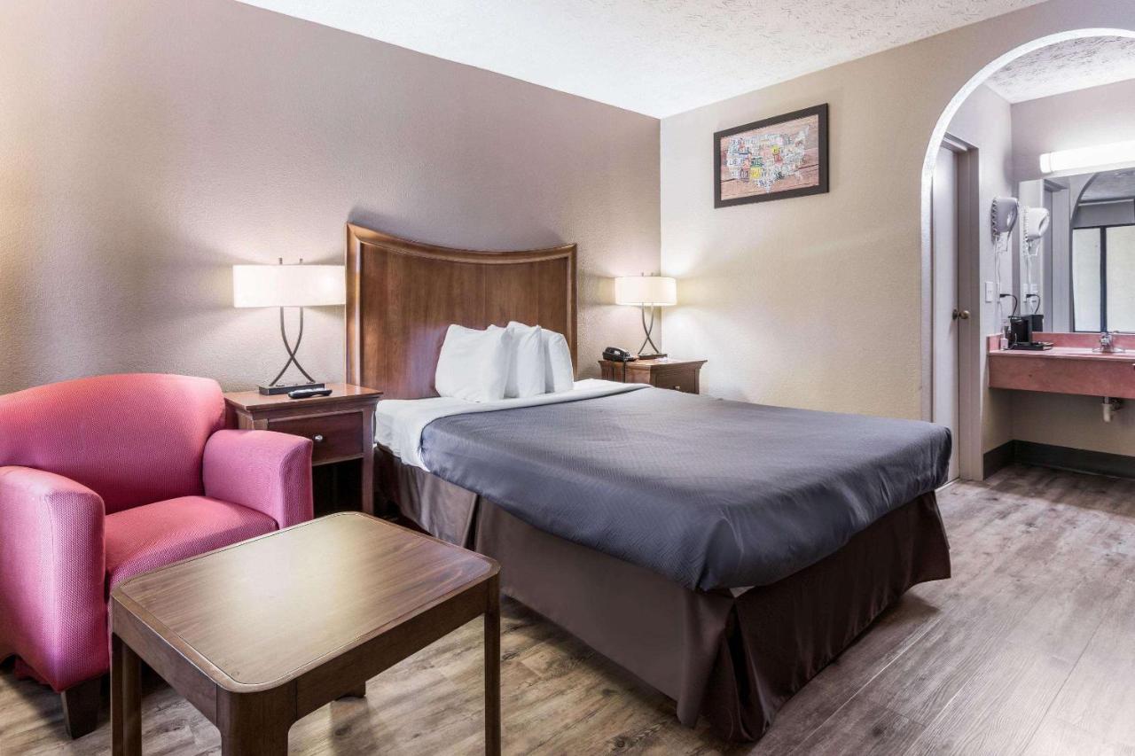 Econo Lodge Gainesville Extérieur photo
